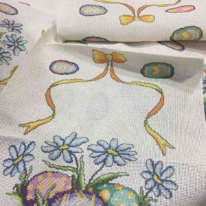 Easter stamped traverse with eggs, bows and flowers in white etamina with gold Code