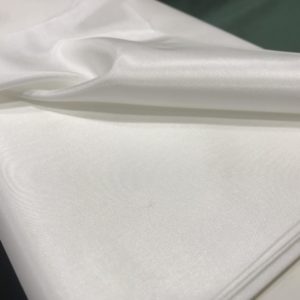 Simple lining for clothes 1.50m wide White