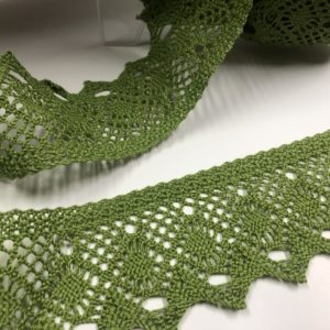 Lace 100% cotton, 6 cm wide in light green shade